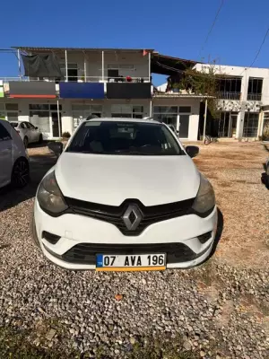 Renault Clio Sport Tourer for rent in Dalaman