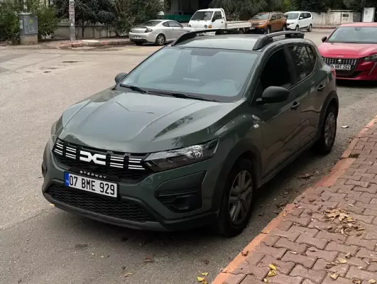 Dacia Sandero Stepway for rent in Altinova