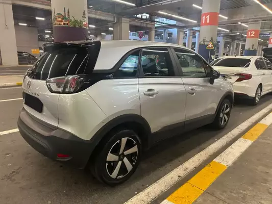 Opel Crossland for rent in Istanbul