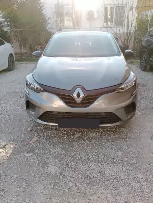 Renault Clio for rent in Istanbul