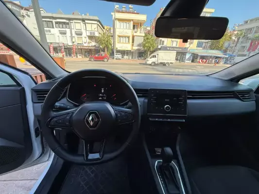Renault Clio for rent in Beldibi