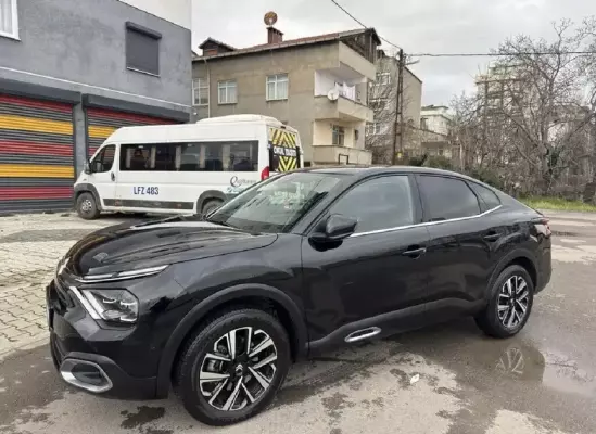 Citroen C4X for rent in Istanbul