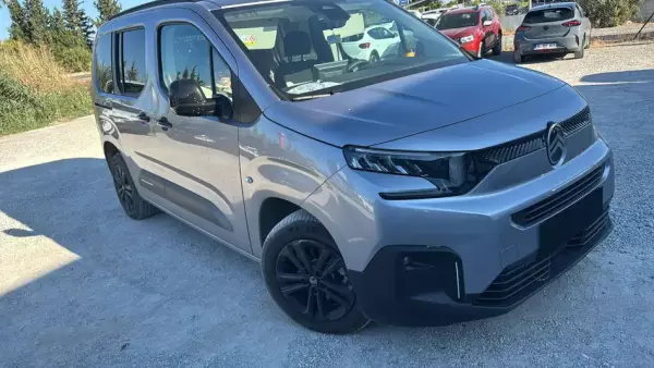 Citroen Berlingo for rent in Istanbul