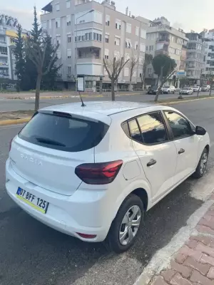 &Ccedil;ukurova'da kiralık Dacia Sandero