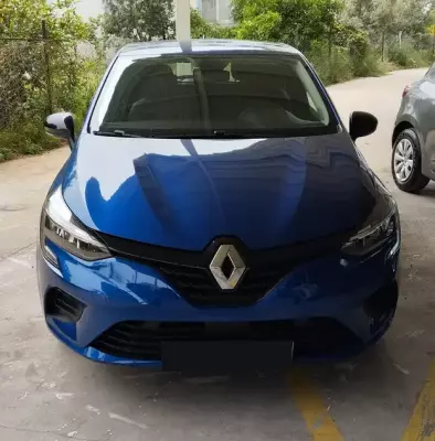 Renault Clio for rent in Istanbul