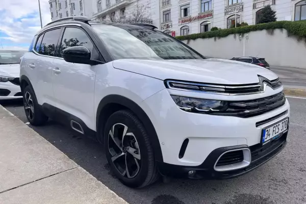 Citroen C5 Aircross for rent in Istanbul