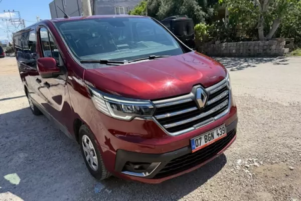 Renault Trafic for rent in Antalya