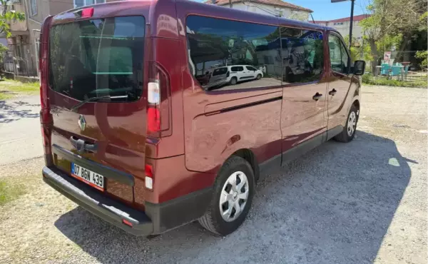 Renault Trafic for rent in Istanbul