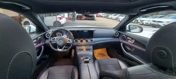 Mercedes E180 for rent in Istanbul