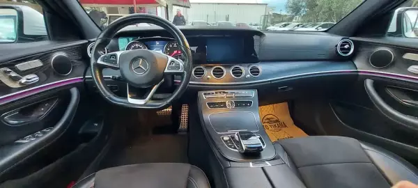 Mercedes E180 for rent in Istanbul
