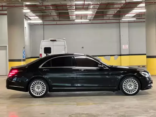 Mercedes S400 for rent in Istanbul