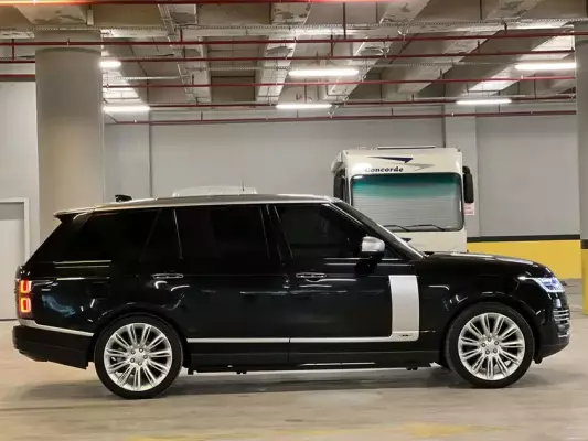 Range Rover Vogue for rent in Istanbul