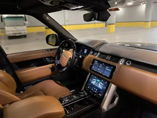 Range Rover Vogue for rent in Istanbul