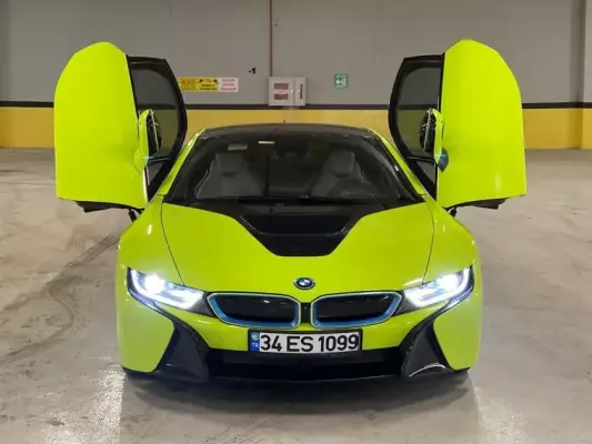 BMW i8 for rent in Istanbul