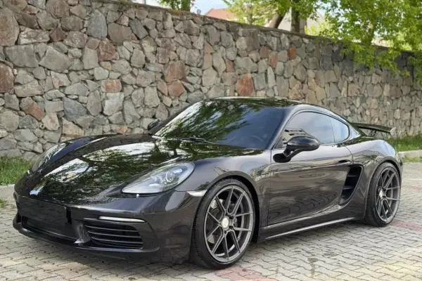 Porsche Cayman for rent in Antalya