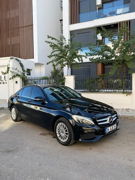 Mercedes C180 for rent in Istanbul