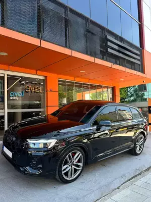 Audi Q7 for rent in Istanbul