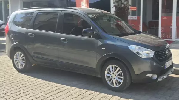 Dacia Lodgy for rent in Belek