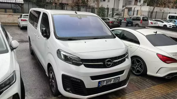 Opel Zafira for rent in Bodrum