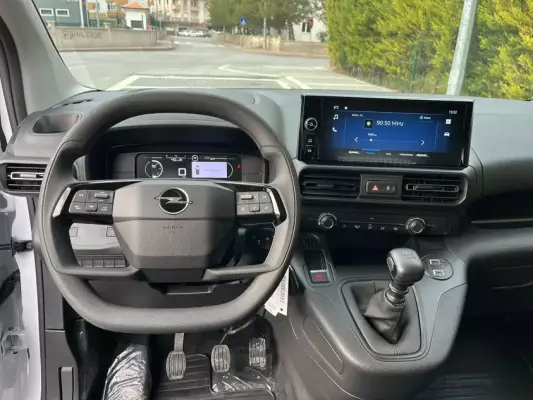 Opel Combo for rent in Kayseri