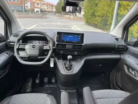 Opel Combo for rent in Kayseri