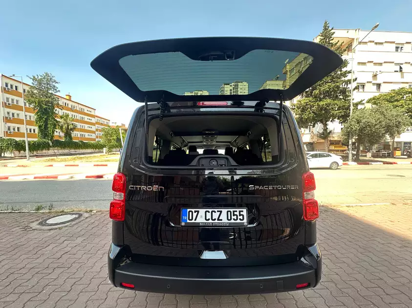Citroen SpaceTourer for rent in Istanbul