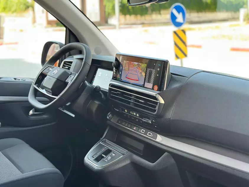 Citroen SpaceTourer for rent in Istanbul