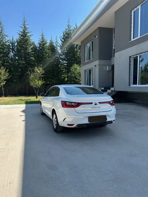 Renault Megane for rent in Uchisar