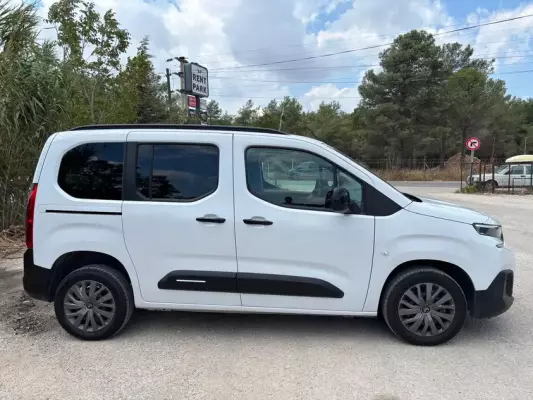 Citroen Berlingo for rent in Kaman