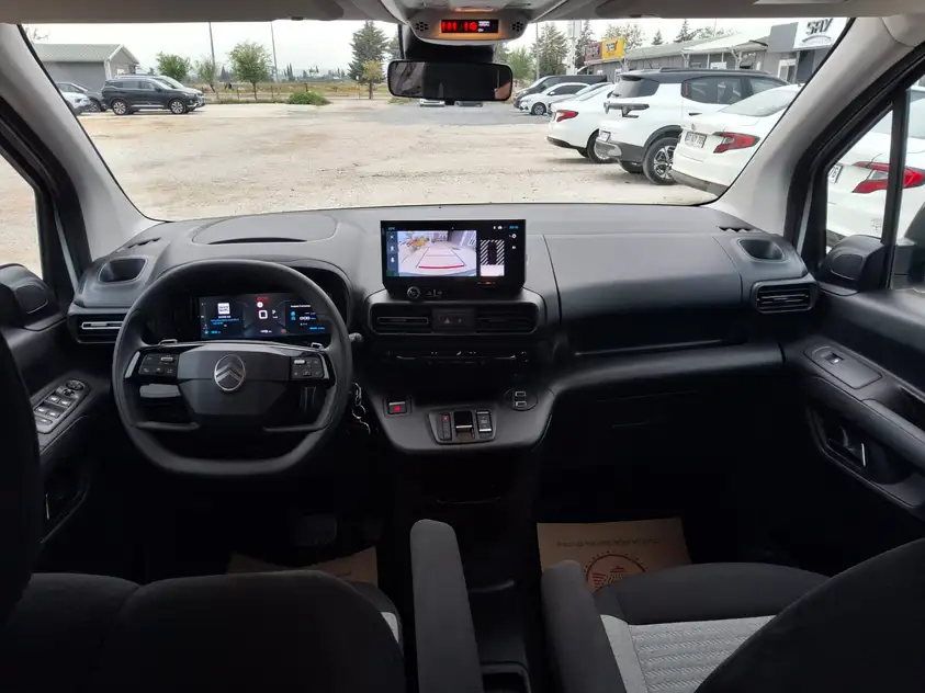 Citroen Berlingo for rent in Alanya