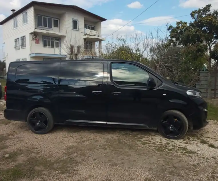 Peugeot Traveller for rent in Ankara