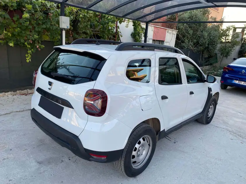 Dacia Duster for rent in Manisa
