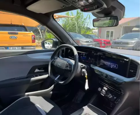 Sel&ccedil;uk'ta kiralık Opel Mokka