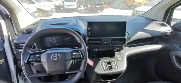 Toyota ProAce City for rent in Istanbul