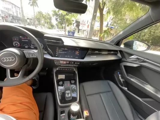 Dikili'de kiralık Audi A3