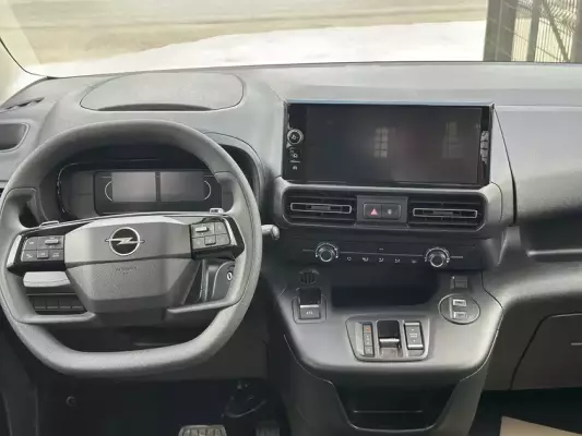 Opel Combo Life for rent in Istanbul