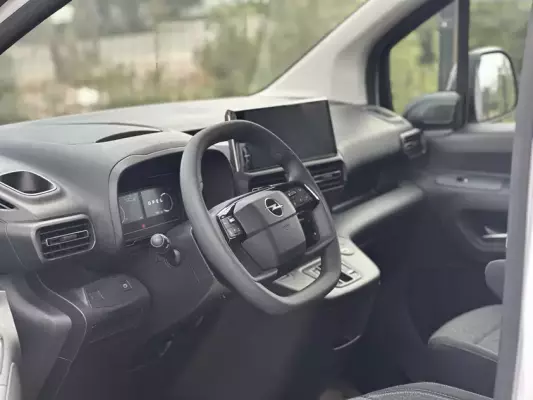 Opel Combo Life for rent in Istanbul