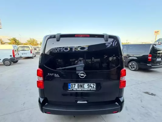 Opel Zafira for rent in Urgup