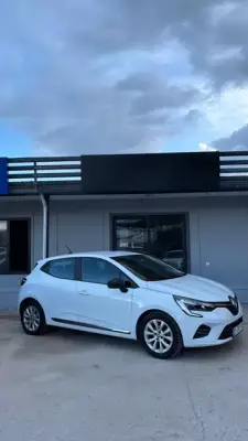 Renault Clio for rent in Istanbul
