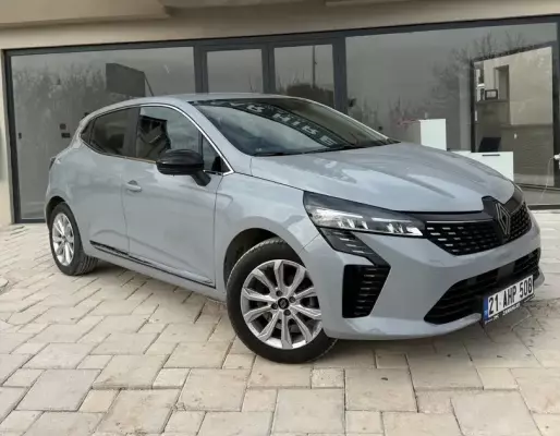 Renault Clio for rent in Arapgir
