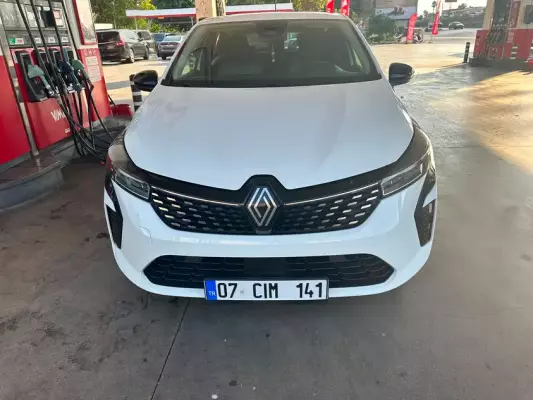 Renault Clio for rent in Istanbul