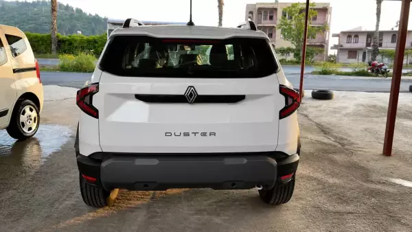 Renault Duster for rent in Konakli
