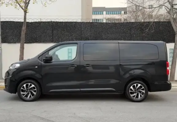 Citroen Jumpy for rent in Ayas