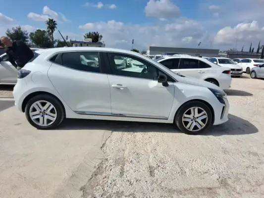 Alanya'da kiralık Renault Clio