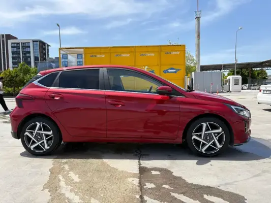 G&uuml;zel&ccedil;amlı'da kiralık Hyundai i20