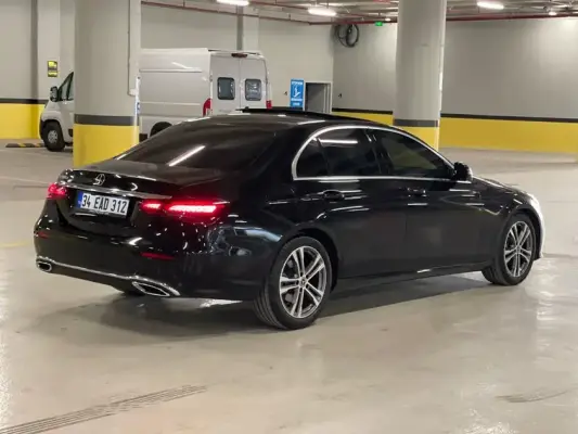 Mercedes E200 for rent in Istanbul