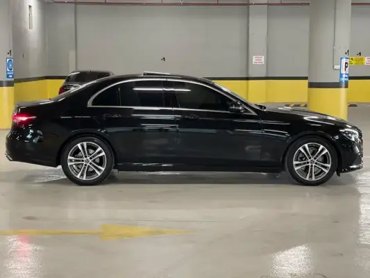 Mercedes E200 for rent in Istanbul