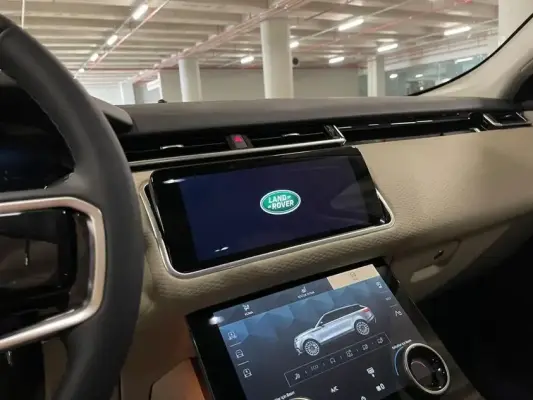 Range Rover Velar for rent in Istanbul