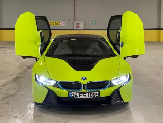 BMW i8 for rent in Istanbul