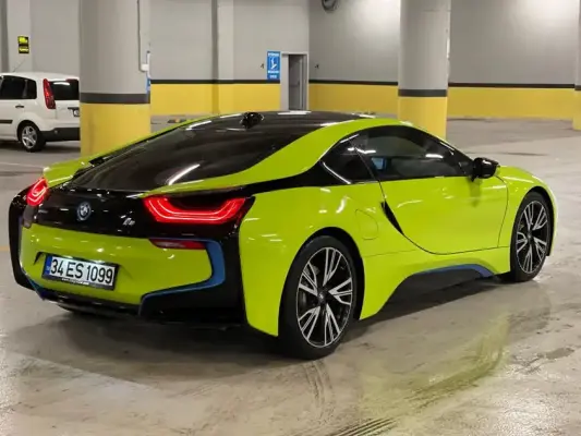 BMW i8 for rent in Istanbul